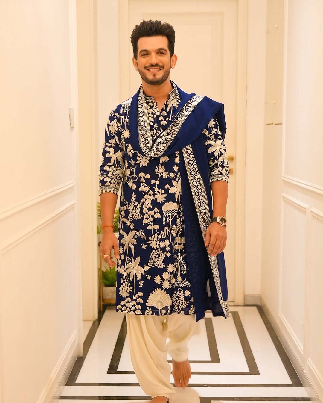 ARJUN NEAVY BLUE KURTA SET WITH DUPATTA HEAVY EMBROIDERY